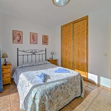 בית נופש Puerta De 8 By Interhome