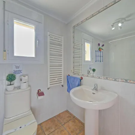 Puerta De 8 By Interhome * קלפה